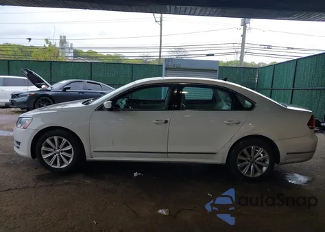 2013 Volkswagen Passat 2.5L Sel из США, поврежденный, VIN 1VWCP7A37DC100365